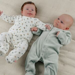 5414220224668-ah---25-lot-de-2-pyjamas-en-velours-brode-00m