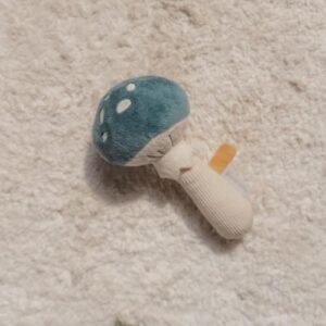 713292000000135830-hochet-champignon---bleu