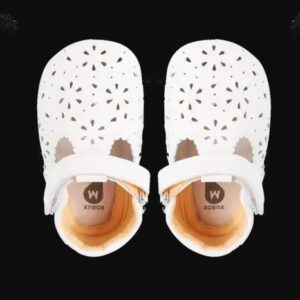 9420068572119-bobux---soft-soles-lacey-white-m